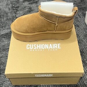 Cushionaire Women's Tan Winter Boots